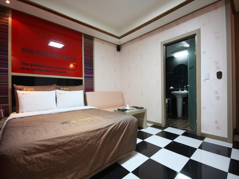 M Motel 平沢市 エクステリア 写真